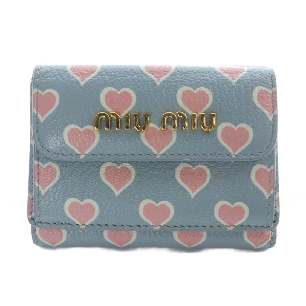 miumiu ブラックレザー三つ折り財布 マドラスラブレターハート